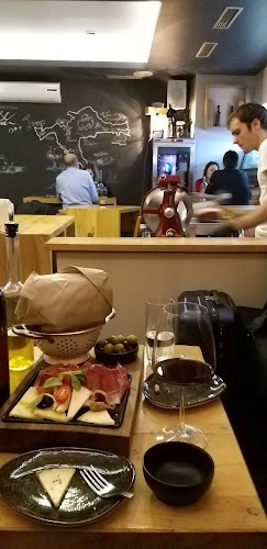 Interijer Cheese Bara